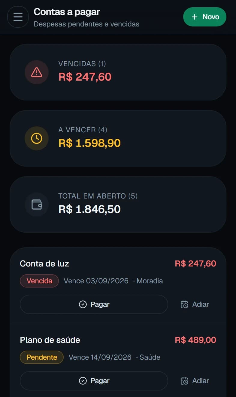 Tela de contas a pagar, separando o que está vencido do que ainda vai vencer, com botão de pagar e de adiar em cada conta.